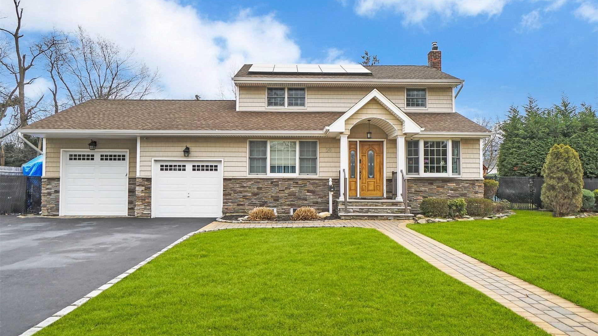 Just listed, just sold Homes in Commack • The Long Island Times