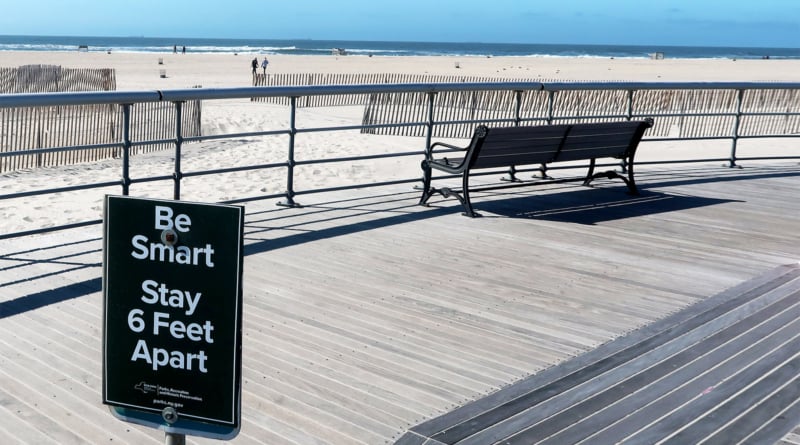 Jones Beach Social Distancing Sign