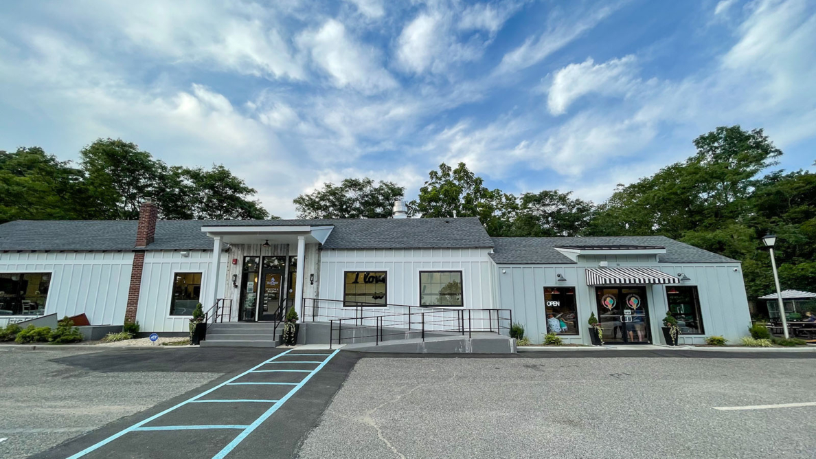 New café, tea and ice cream shop opens in Smithtown • The Long Island Times