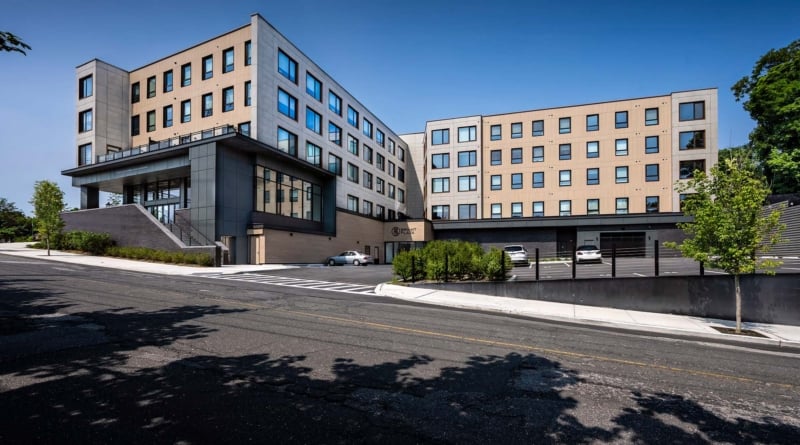 Bryant Plaza Roslyn Heights