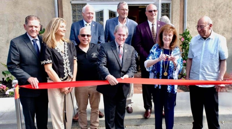 Calderone Theater Ribbon Cutting