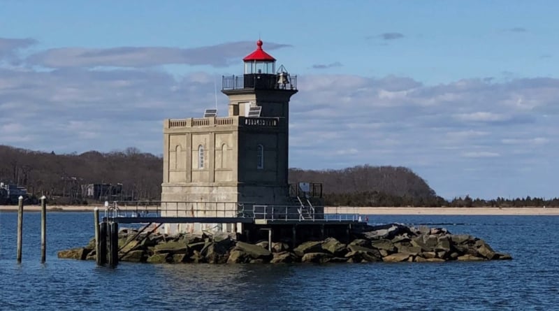 Huntington Lighthouse