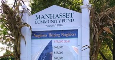 Manhasset Community Fund awards $10K grant to LI charity to help provide food for families in need Manhasset Community Fund Hwcli
